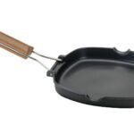 Asador de aluminio fundido liso Vier con mango de madera plegable apto para inducción medidas 20-24-28-36cm - GarHome.