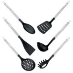 Juego de utensilios de nylon lifestyle Maroño de nylon y acero inoxidable compuesto por paleta, espumadera, espátula, cucharón, cazo y cuchara espagueti