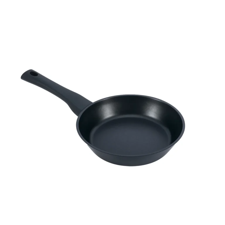sartén Ónix disponible en tamaños de 20, 24 y 28 cm y en lote ahorro de tres piezas
